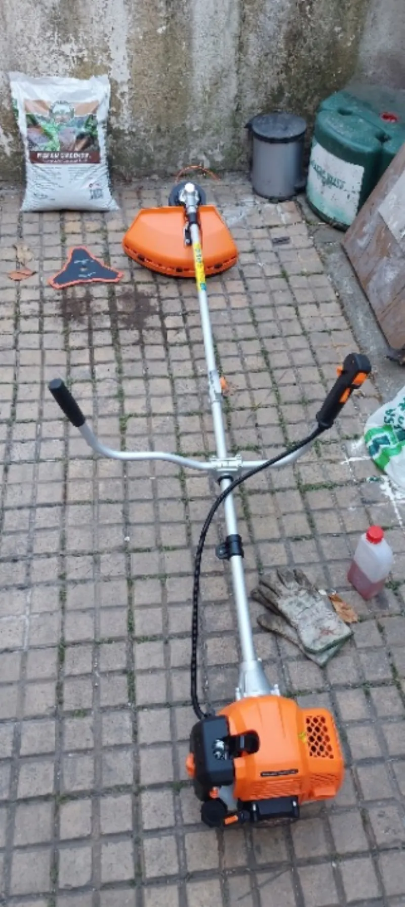 Foto profilo di Roberto L., cliente verificato di Bari che ha recensito HyperTrimmer 3000